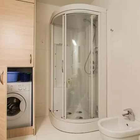 Stylish Steambath, 200mbps Near The Beaches *